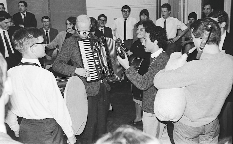 Čalgija performing in Amsterdam (Henk Arends, 1962/63)